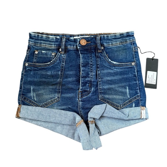 One Teaspoon Pants - One Teaspoon Lovers Distressed Low Waist Button Fly Jean‎ Shorts - Size 26 - NWT